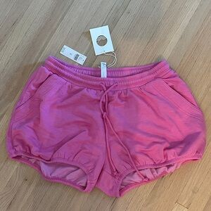 NWT Anthropologie Daily Practice - M - Hot Pink Bubble Grace Bloomer Shorts